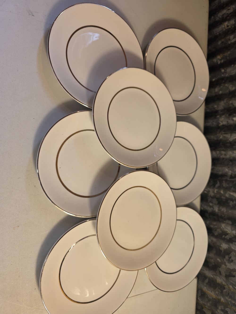 Elegant White Dinner Plates with Gold Trim - Classic Dining Set